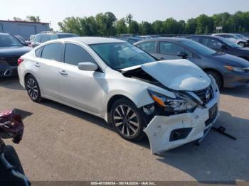  Salvage Nissan Altima