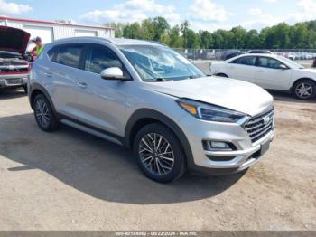  Salvage Hyundai TUCSON