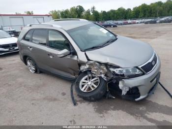  Salvage Kia Sorento