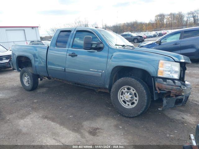  Salvage Chevrolet Silverado 2500