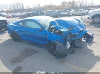  Salvage Ford Mustang