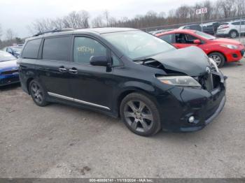  Salvage Toyota Sienna