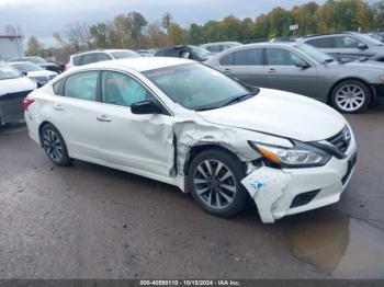  Salvage Nissan Altima