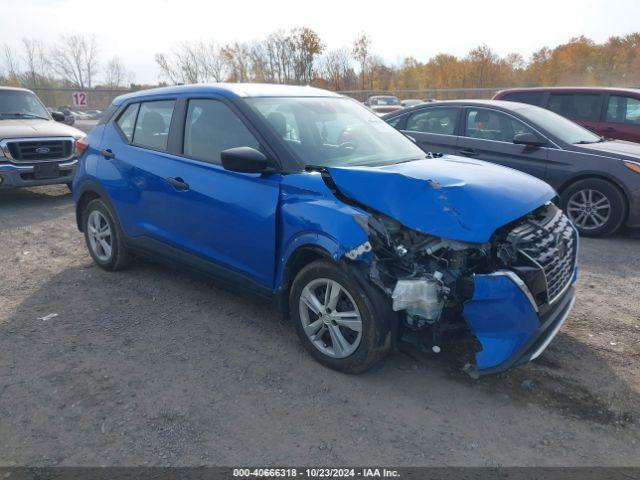  Salvage Nissan Kicks