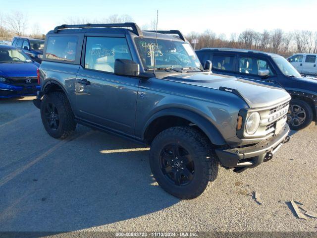  Salvage Ford Bronco