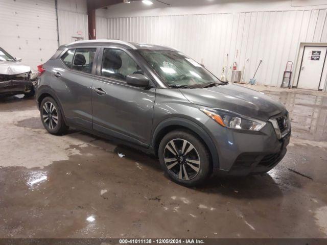  Salvage Nissan Kicks