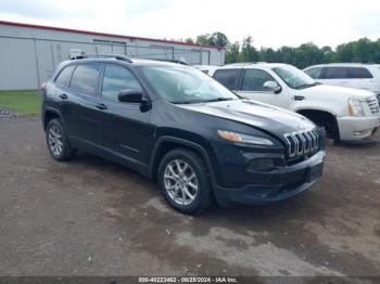  Salvage Jeep Cherokee