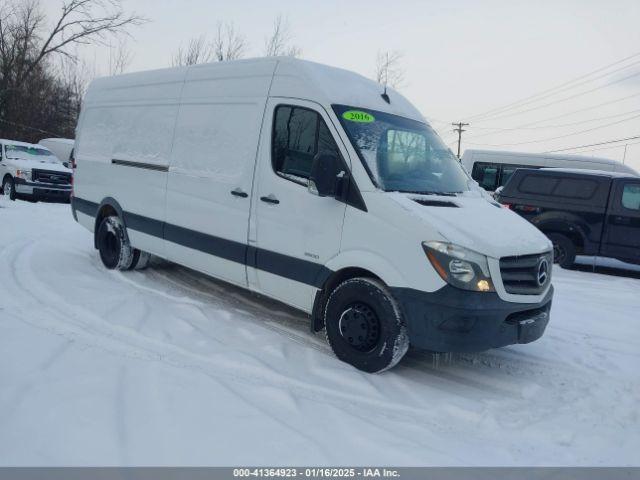  Salvage Mercedes-Benz Sprinter