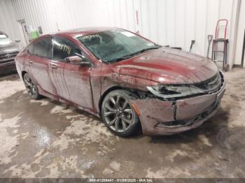  Salvage Chrysler 200