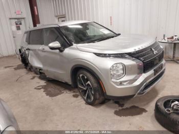  Salvage Mitsubishi Outlander