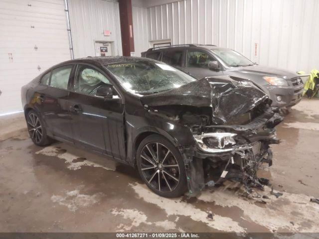  Salvage Volvo S60