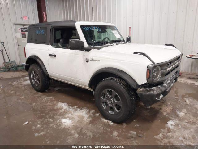  Salvage Ford Bronco