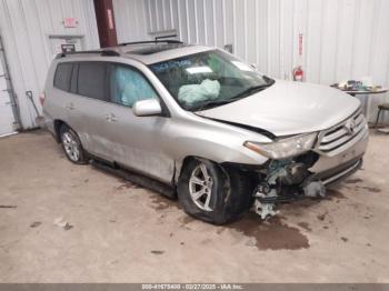  Salvage Toyota Highlander