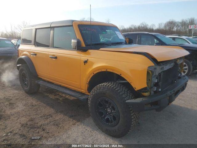  Salvage Ford Bronco