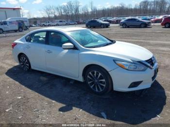  Salvage Nissan Altima