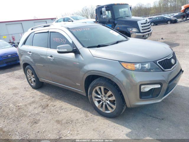  Salvage Kia Sorento