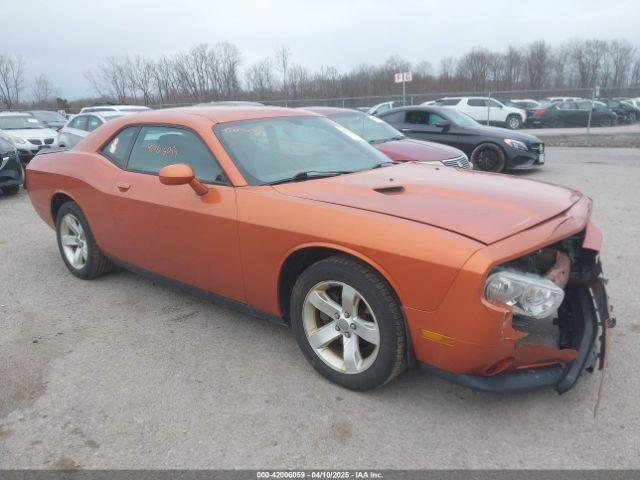  Salvage Dodge Challenger