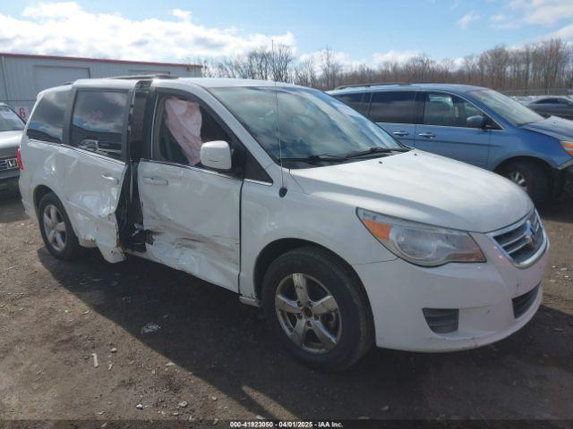  Salvage Volkswagen Routan