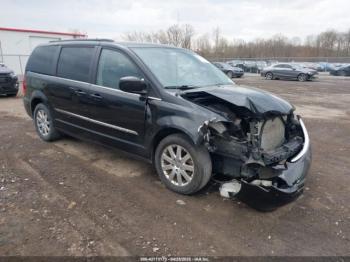  Salvage Chrysler Town & Country