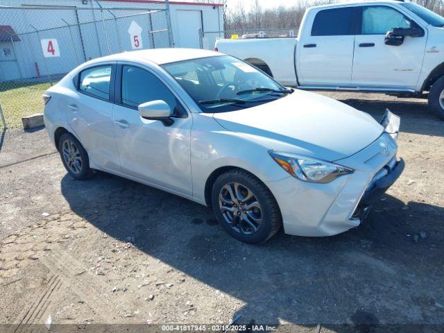  Salvage Toyota Yaris