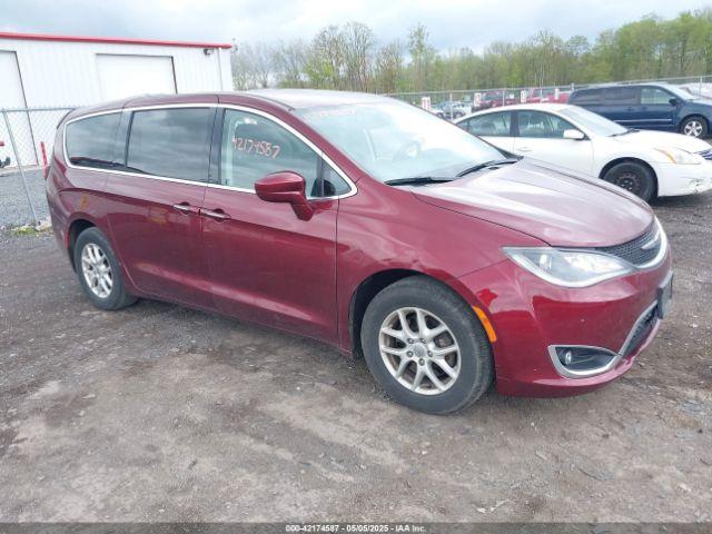  Salvage Chrysler Pacifica