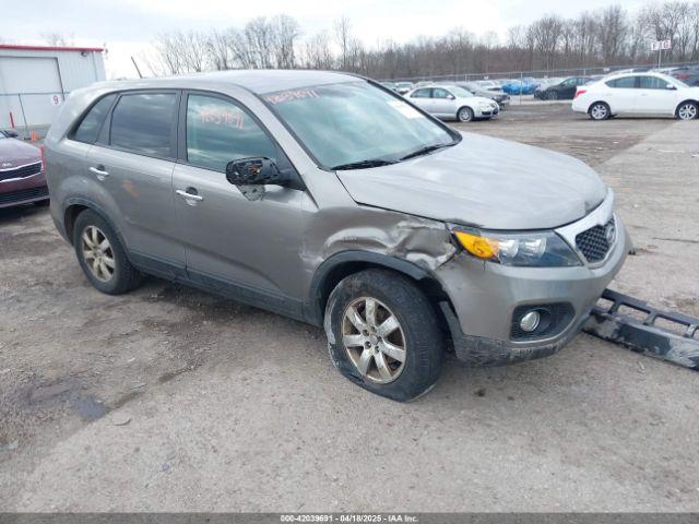  Salvage Kia Sorento
