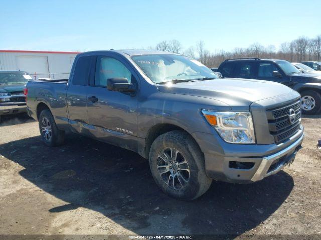  Salvage Nissan Titan