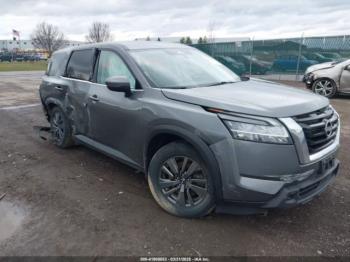  Salvage Nissan Pathfinder