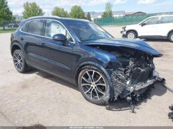  Salvage Porsche Cayenne