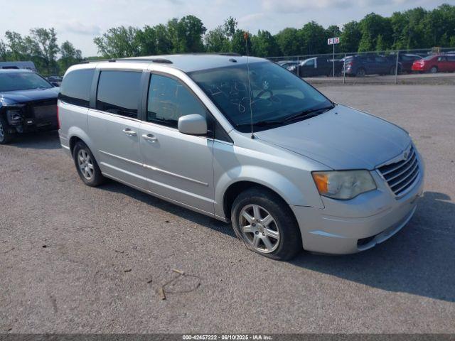  Salvage Chrysler Town & Country
