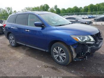  Salvage Nissan Pathfinder