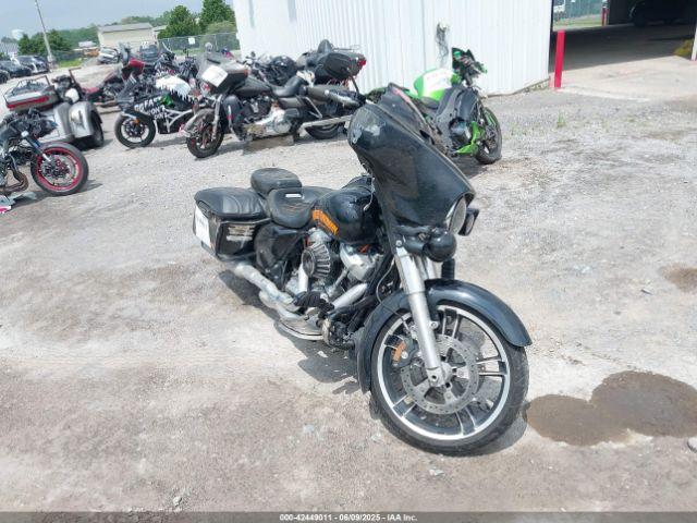  Salvage Harley-Davidson Flhx