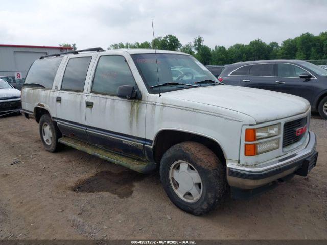  Salvage GMC Suburban 1500