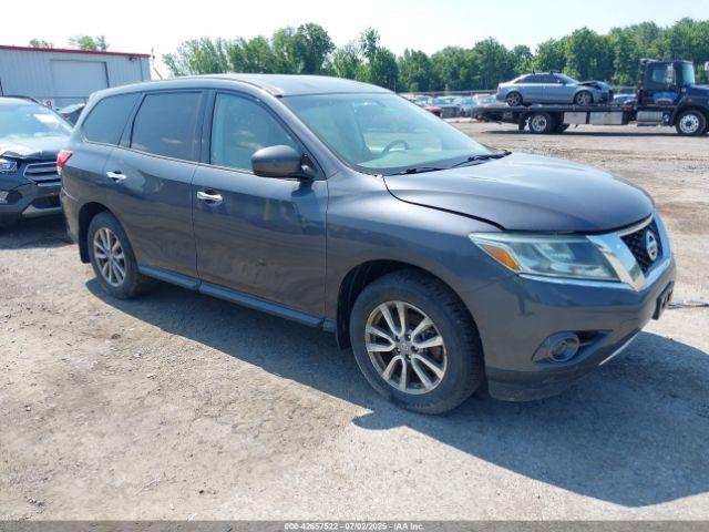  Salvage Nissan Pathfinder