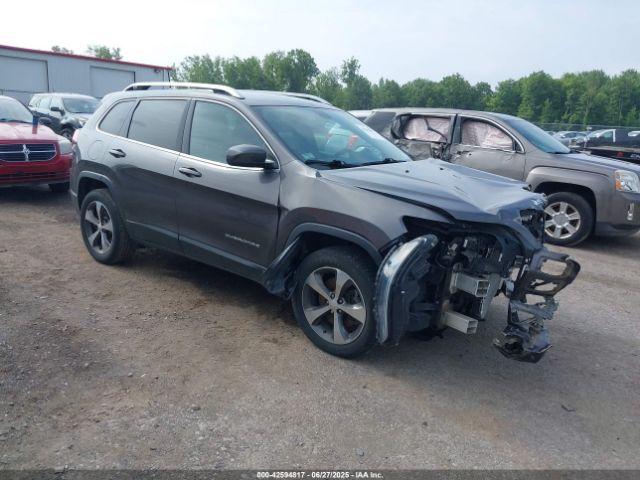  Salvage Jeep Cherokee