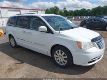  Salvage Chrysler Town & Country