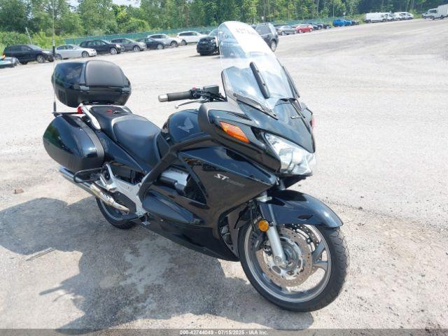  Salvage Honda St1300