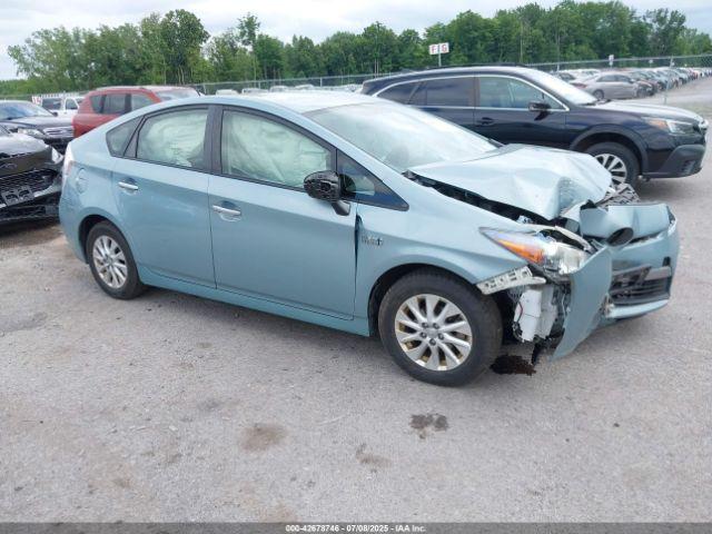  Salvage Toyota Prius