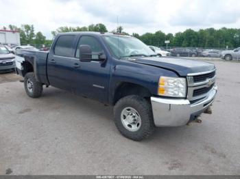  Salvage Chevrolet Silverado 2500