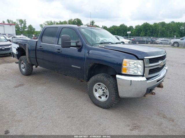  Salvage Chevrolet Silverado 2500