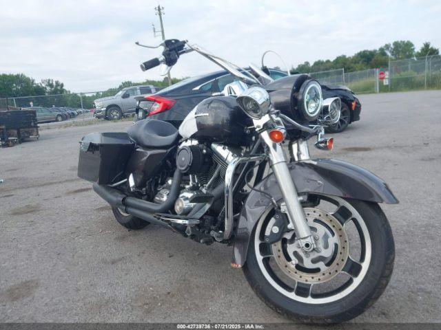  Salvage Harley-Davidson Flhp