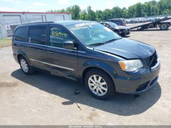  Salvage Chrysler Town & Country