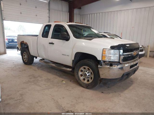  Salvage Chevrolet Silverado 2500