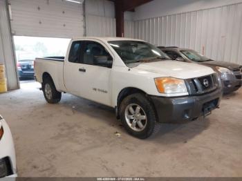 Salvage Nissan Titan