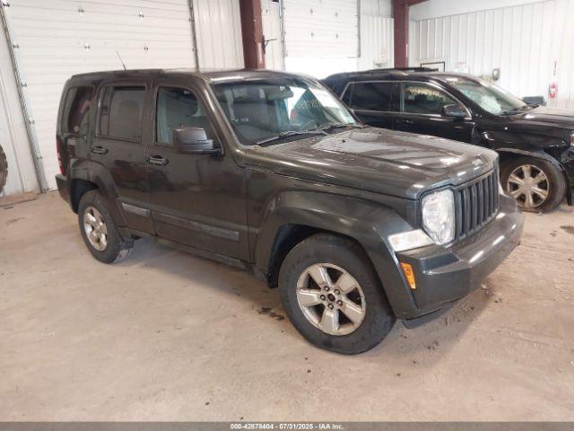  Salvage Jeep Liberty