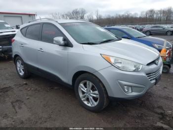  Salvage Hyundai TUCSON