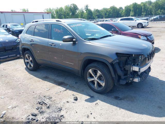  Salvage Jeep Cherokee