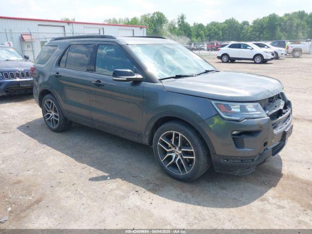 Salvage Ford Explorer