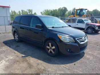  Salvage Volkswagen Routan