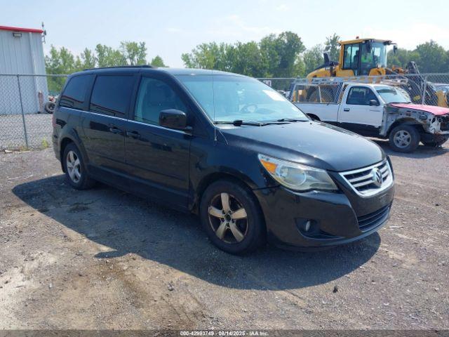  Salvage Volkswagen Routan